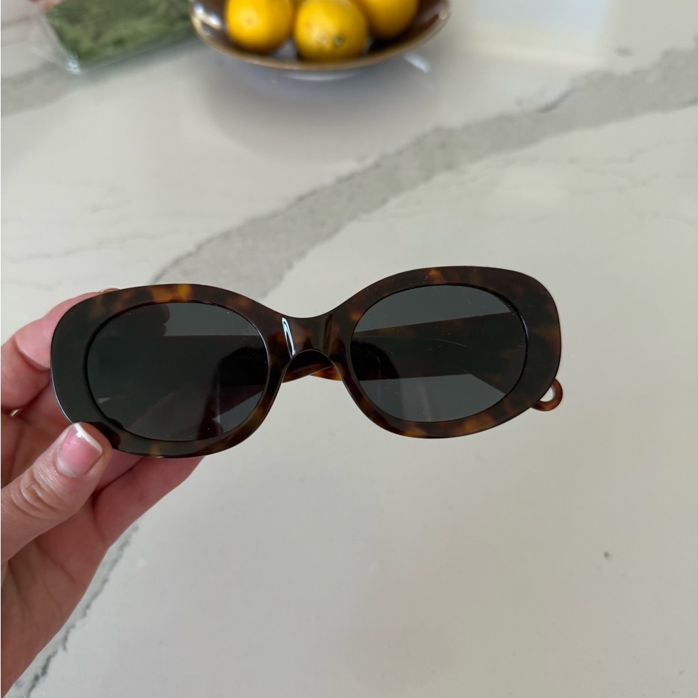 Elisa Johnson Lyna Sunglasses Brown Tortoise